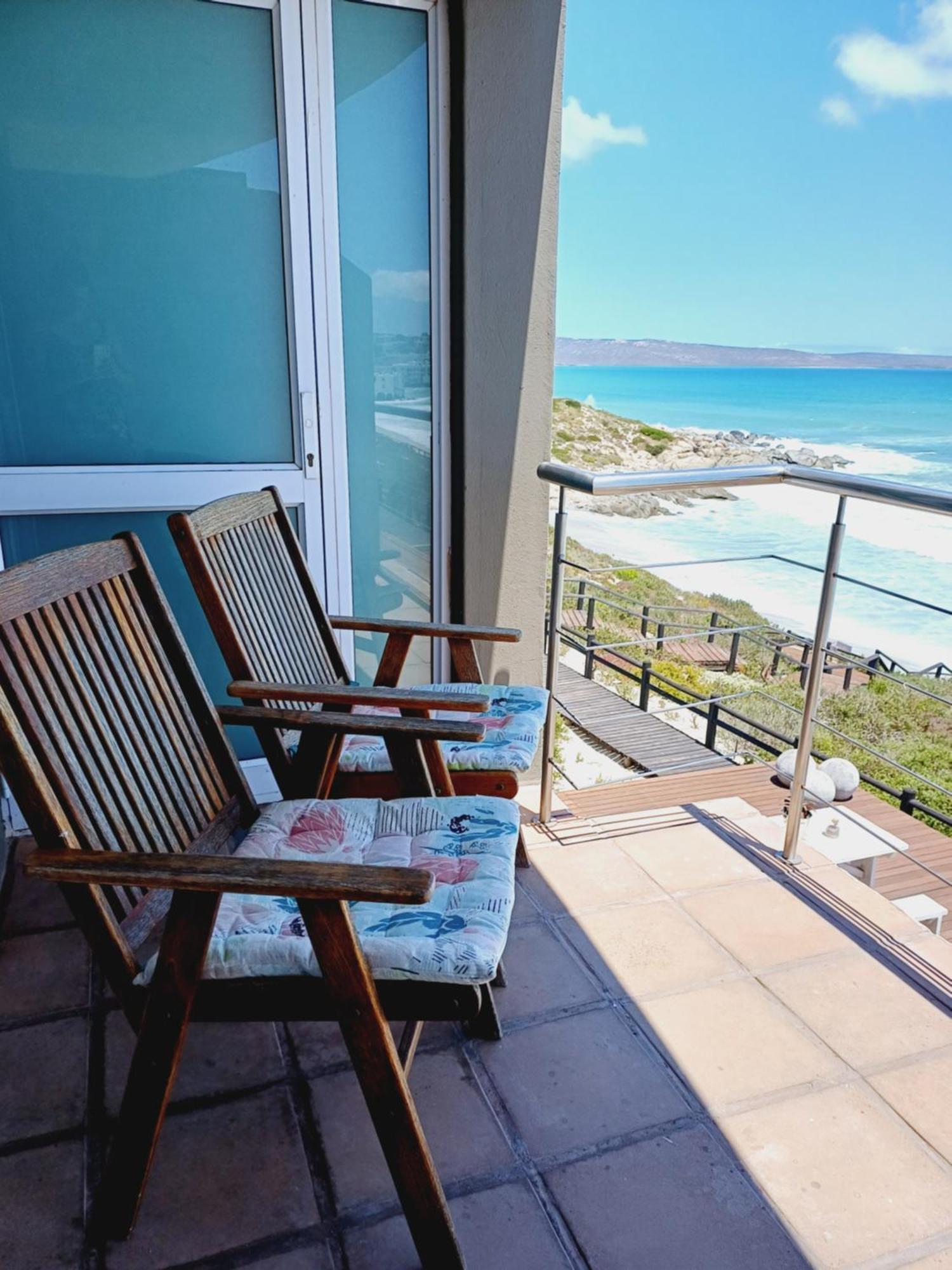 Langebaan Beach Towers Eksteriør bilde